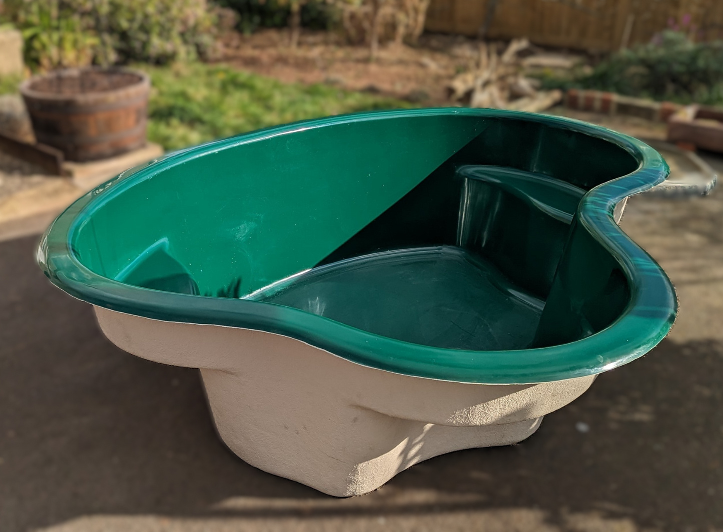 Barracuda Fibreglass Pond | for Drop Shipping